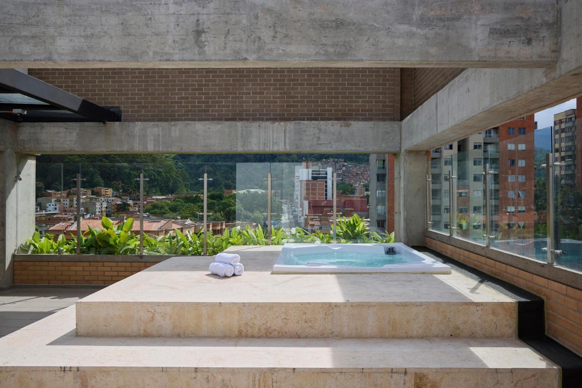 30 Living Suites Medellín Exterior foto